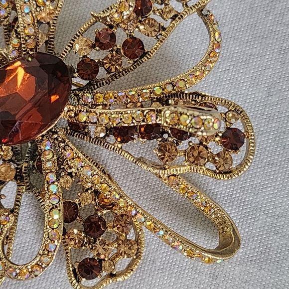 Vintage Gold AB Brown Crystal Flower Pin Brooch - Picture 4 of 9
